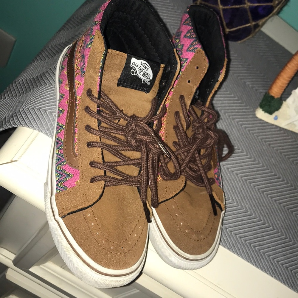 Cute Vans size 5!